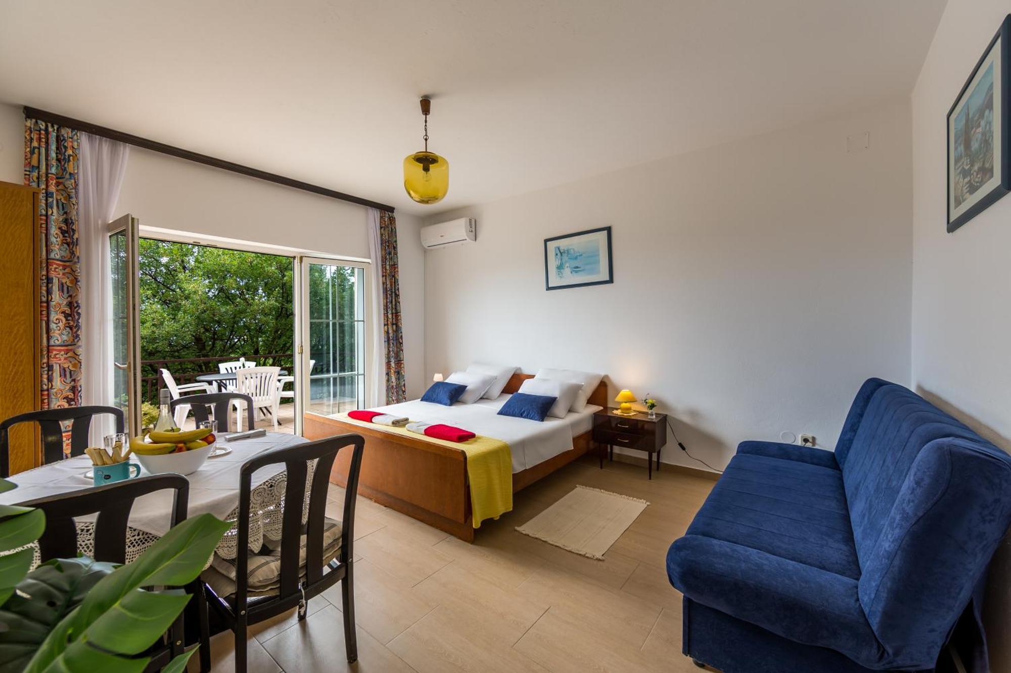 Apartments Claudia Шмрика Экстерьер фото