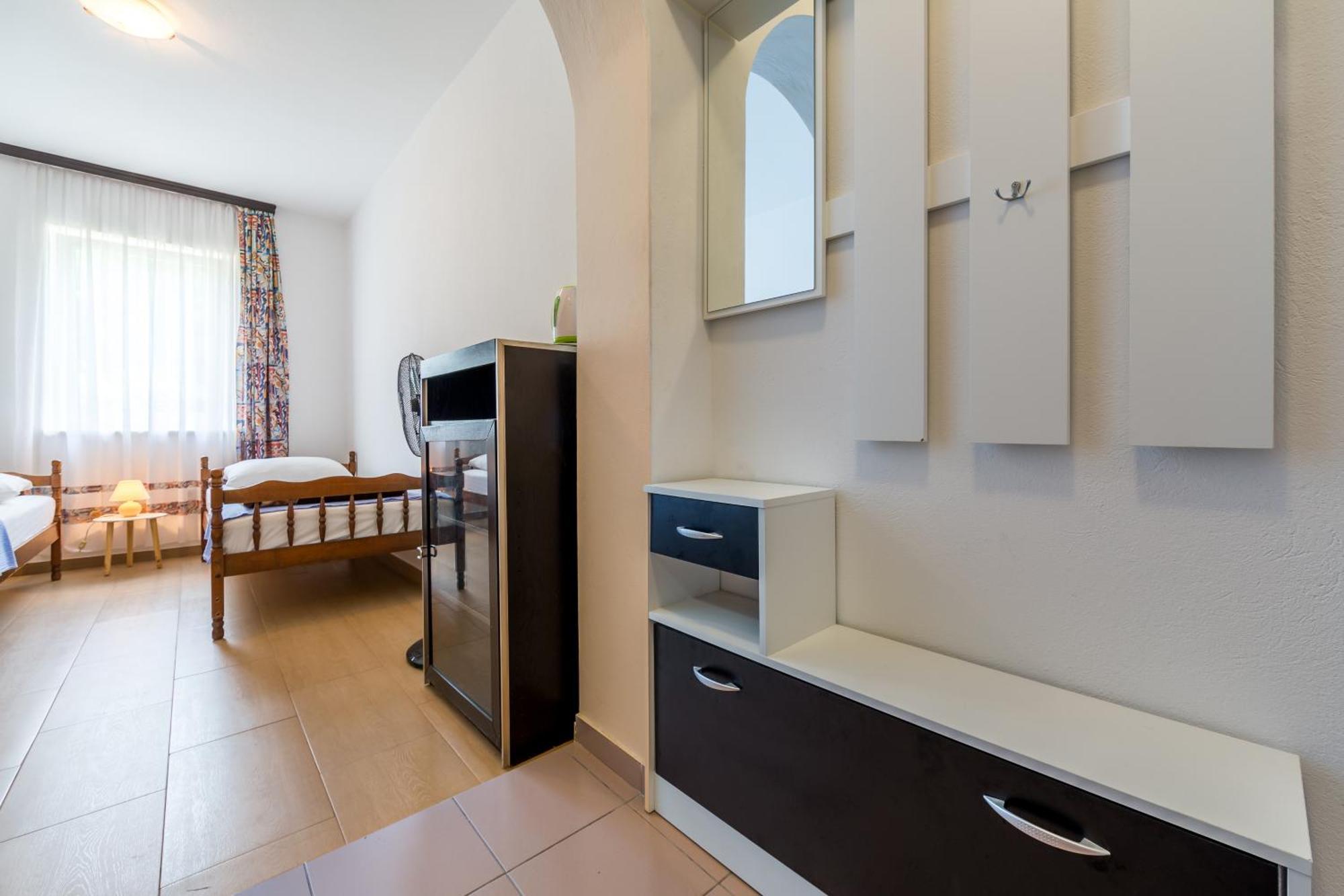 Apartments Claudia Шмрика Экстерьер фото